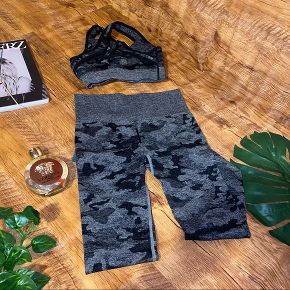 Grey camouflage gym set size S NWOT - Picture 2 of 11